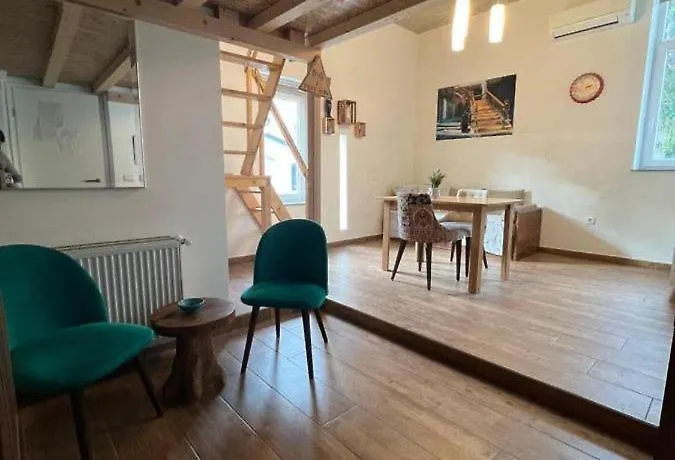 Apartment Piccolo Mondo Ljubljana 0*,